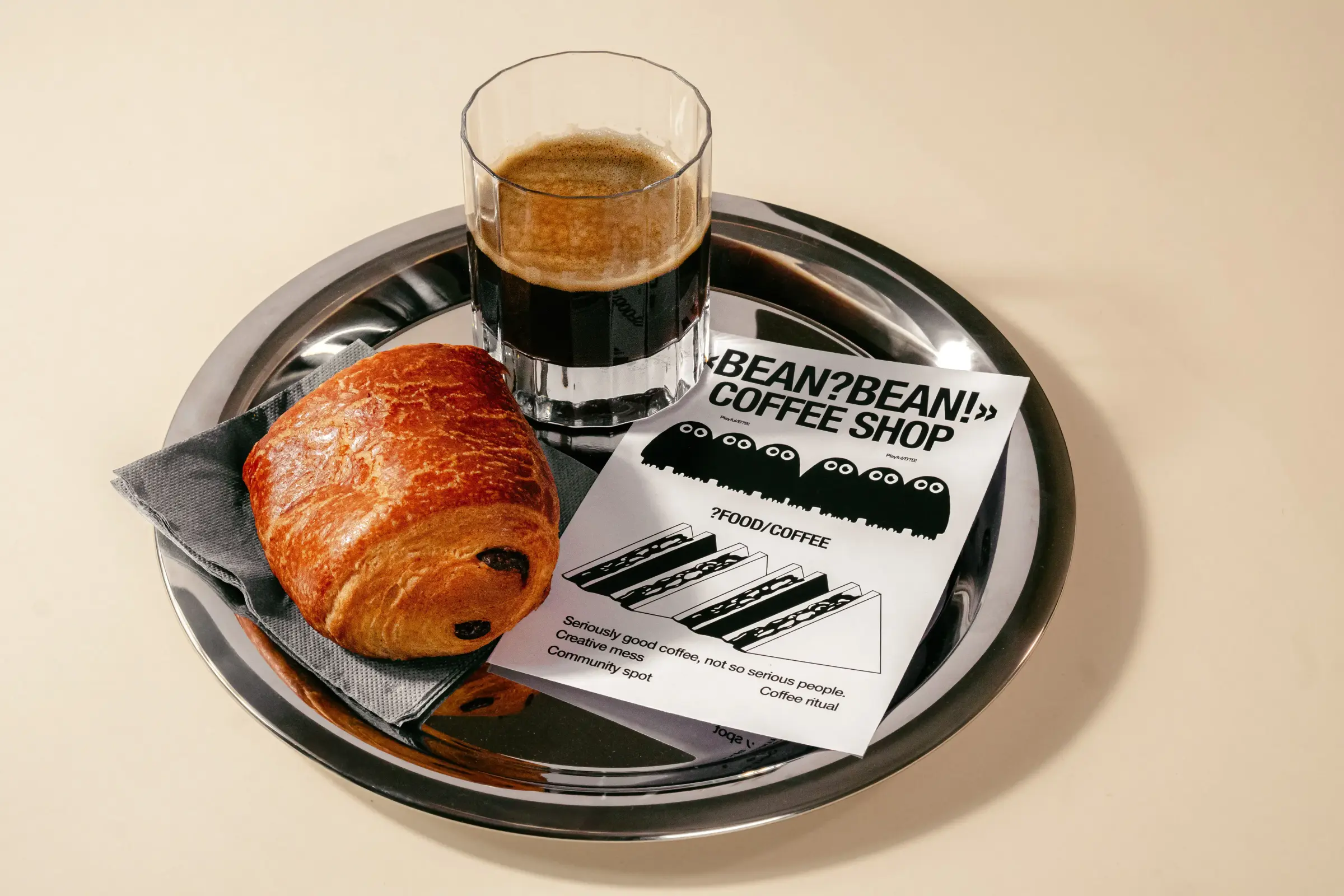 Bean?Bean!, barista hands and coffee machine