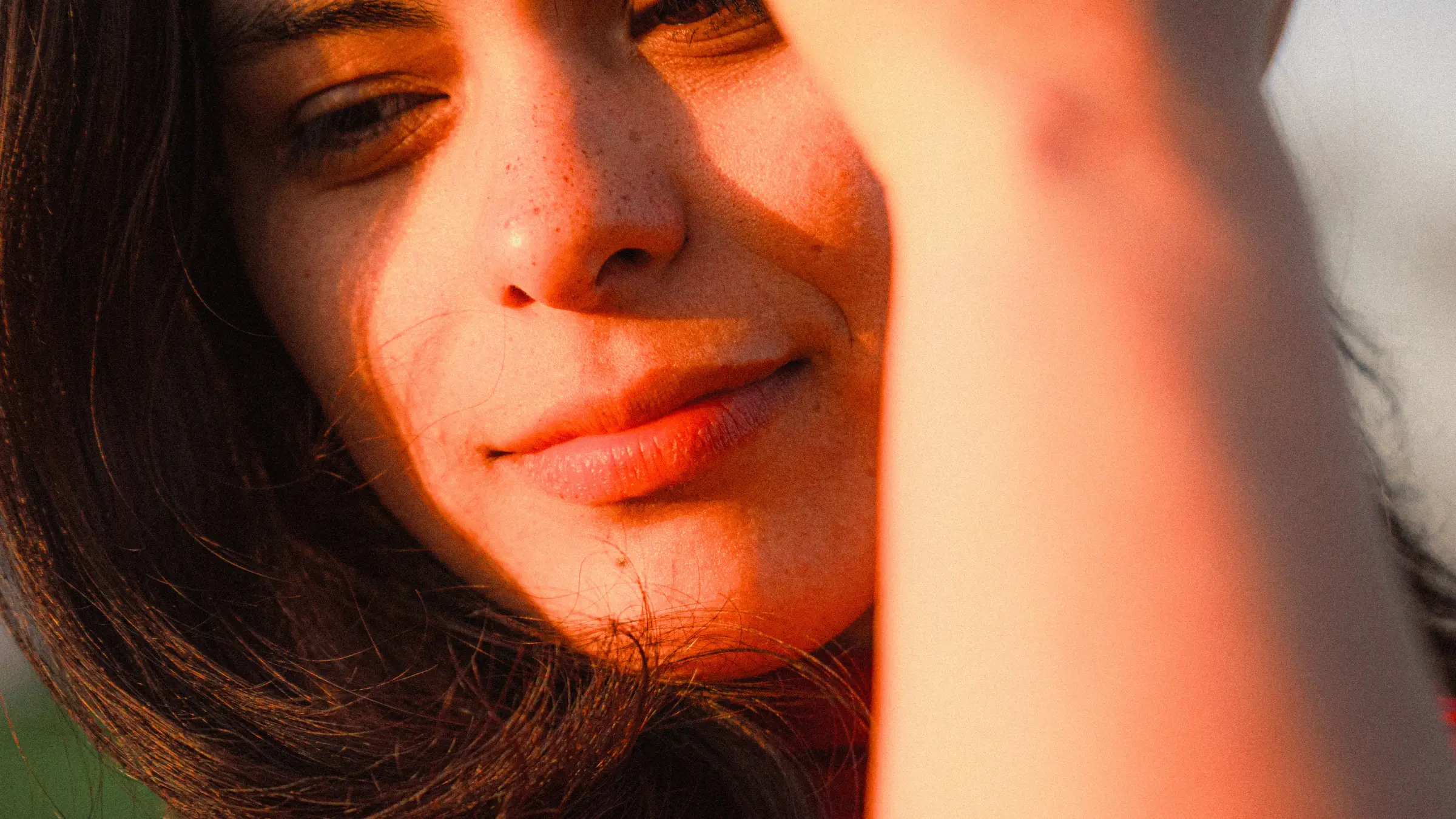 Jazmín, three-quarter portrait, neutral background