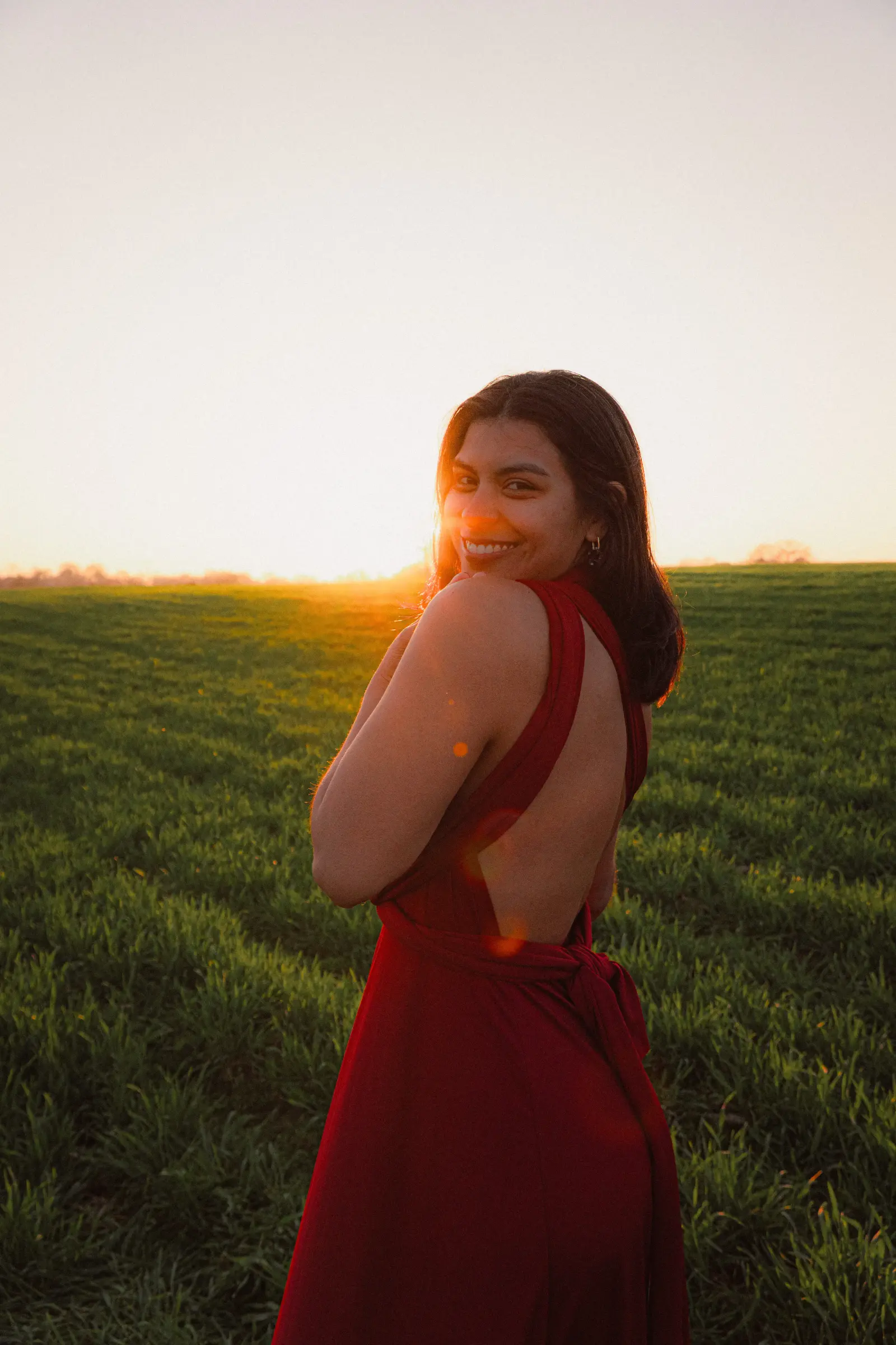 Jazmín, side window light portrait, deep contrast
